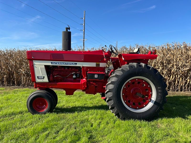 Used 1973 INTERNATIONAL HARVESTER 966 For Sale in Knoxville Iowa