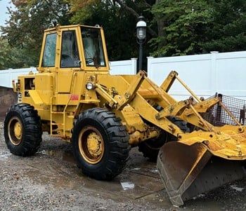 Used 1983 CATERPILLAR 930 For Sale in North Chelmsford Massachusetts