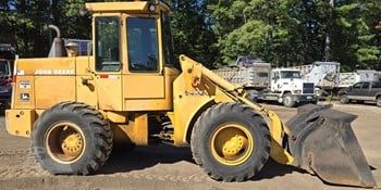 Used 1987 DEERE 544C For Sale in North Chelmsford Massachusetts