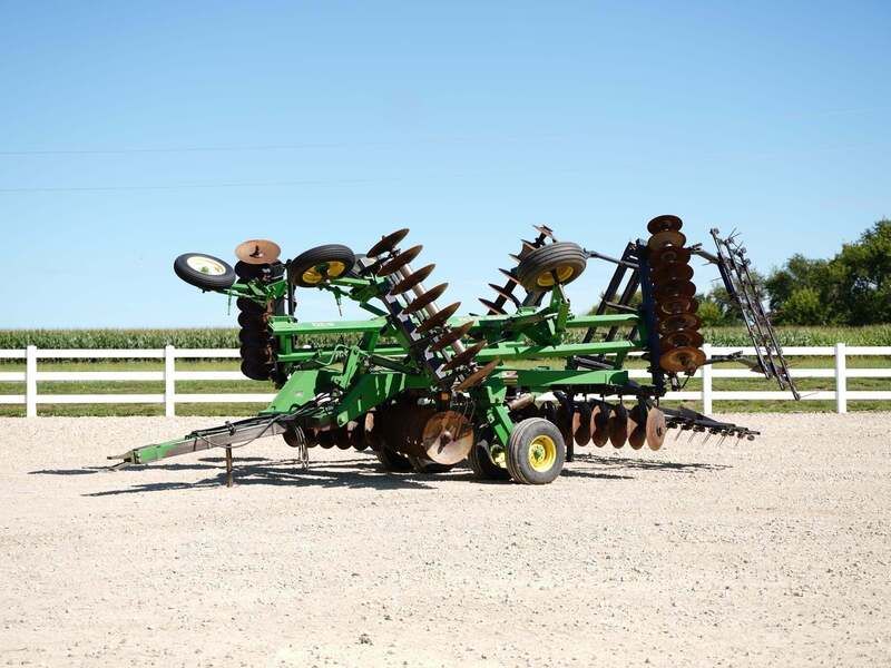 Used 1989 JOHN DEERE 630 For Sale in Riceville Iowa