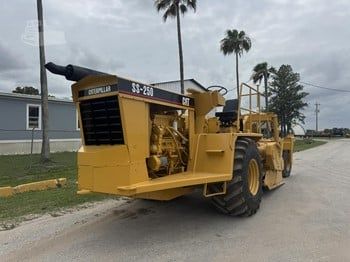 Caterpillar Asphalt Pavers Concrete Equipment