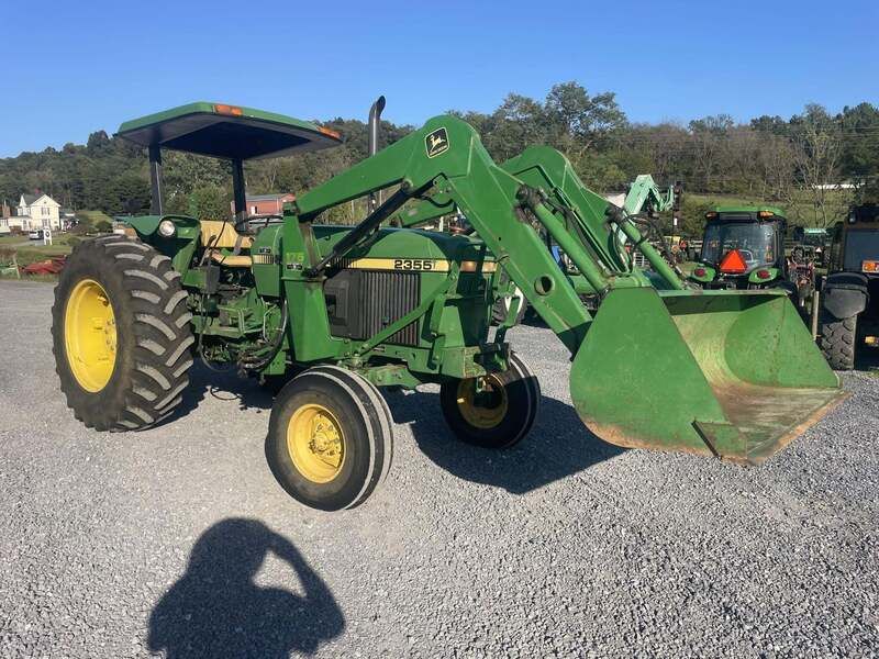 Used 1990 JOHN DEERE 2355 For Sale in Broadway Virginia