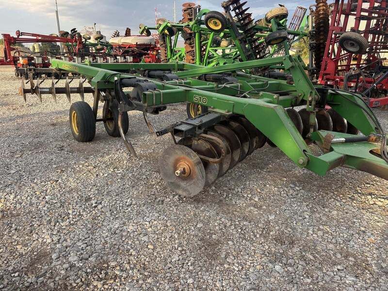 Used 1994 JOHN DEERE 510 For Sale in Sigel Illinois