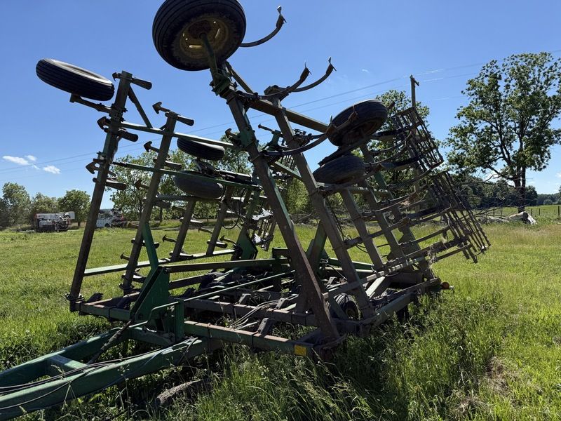 Used 1995 JOHN DEERE 980 For Sale in Hastings Michigan
