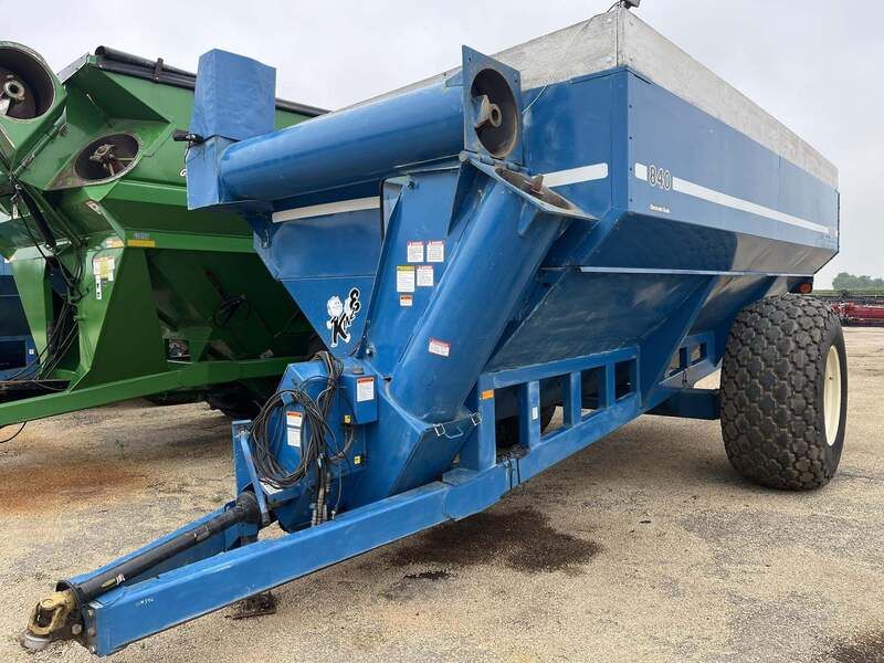 Kinze Grain Handler