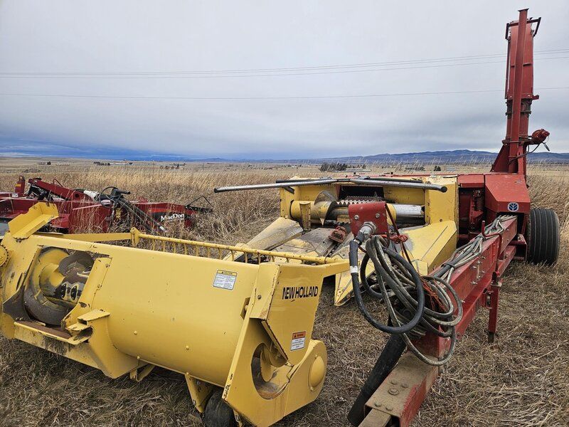 Used 1995 NEW HOLLAND 900 For Sale in Manhattan Montana