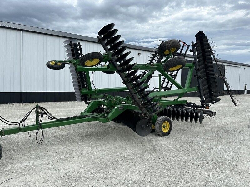 Used 1996 JOHN DEERE 630 For Sale in Gilman Illinois