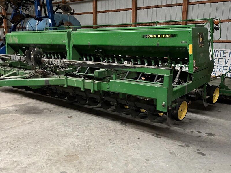 Used 1996 JOHN DEERE 750 For Sale in Watseka Illinois