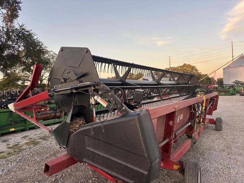 Used 1997 CASE IH 1020 For Sale in Sigel Illinois