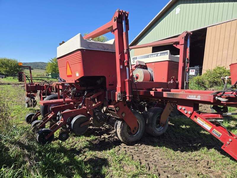 Used 1997 CASE IH 955 For Sale in Dodgeville Wisconsin
