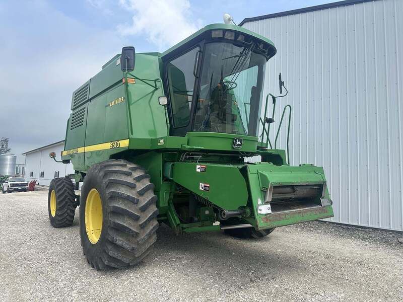 Used 1997 JOHN DEERE 9510 For Sale in Kewanee Illinois