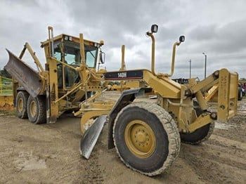 1999 CATERPILLAR 140H For Sale