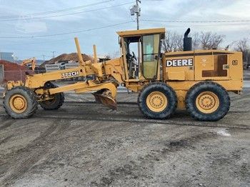 2000 DEERE 772CH For Sale
