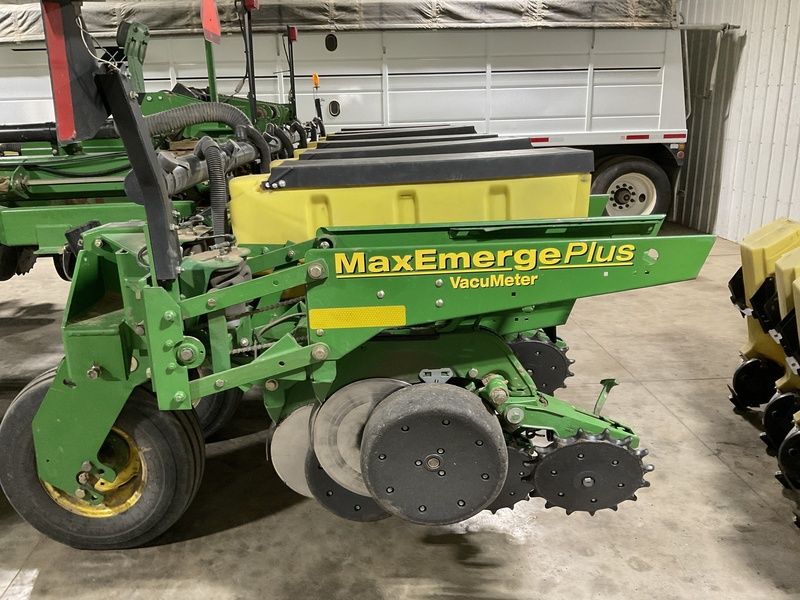 Used 2001 JOHN DEERE 1780 For Sale in Luverne Minnesota