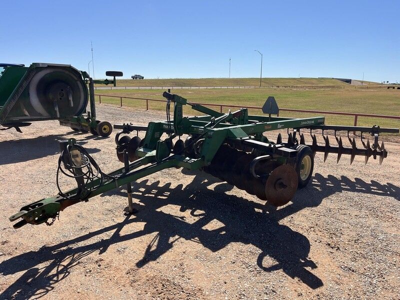 2002 JOHN DEERE 637 For Sale