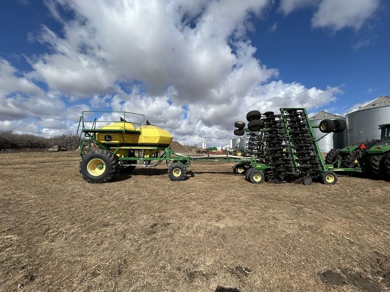 Used 2003 JOHN DEERE 1890 For Sale in Mitchell South Dakota