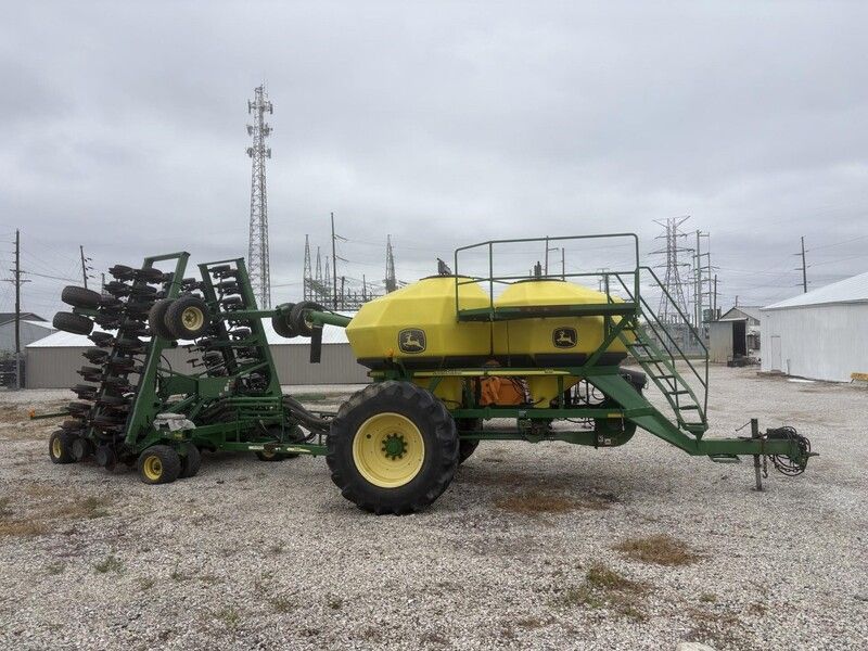 Used 2003 JOHN DEERE 1890 For Sale in Sterling Illinois