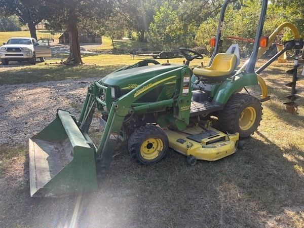 Used 2003 JOHN DEERE 2210 For Sale in Shepherdsville Kentucky