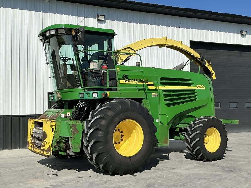 Used 2003 JOHN DEERE 7500 For Sale in Penn Yan New York
