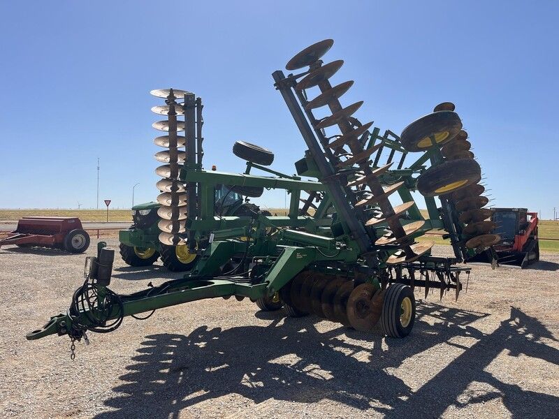 Used 2004 JOHN DEERE 637 For Sale in Seymour Texas
