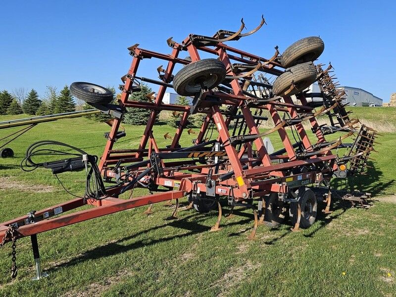 Used 2005 CASE IH TIGERMATE II For Sale in Waldo Wisconsin