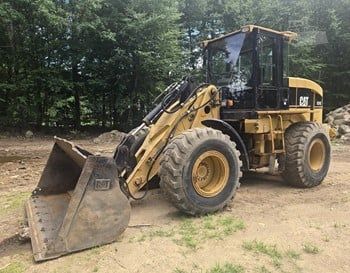 Used 2005 CATERPILLAR 924G For Sale in North Chelmsford Massachusetts