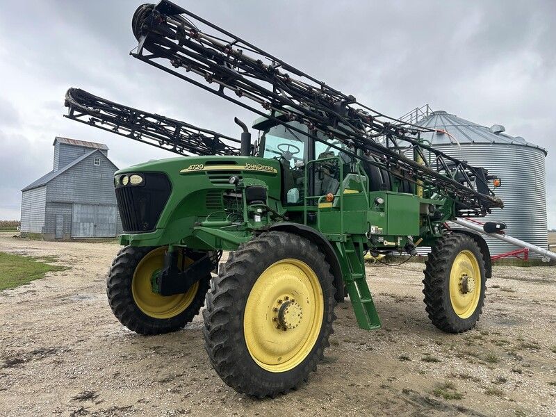 Used 2005 JOHN DEERE 4720 For Sale in Marshalltown Iowa