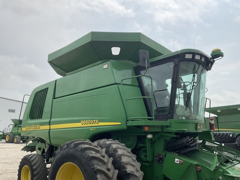 Used 2005 JOHN DEERE 9660 STS For Sale in Woolstock Iowa