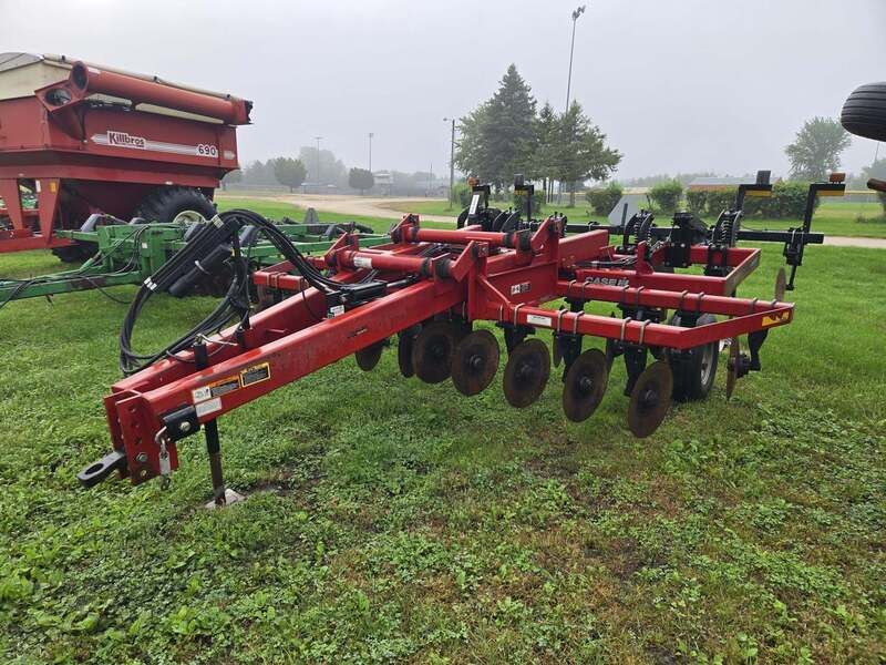 Used 2006 CASE IH ECOLO-TIGER 527B For Sale in Mountain Lake Minnesota