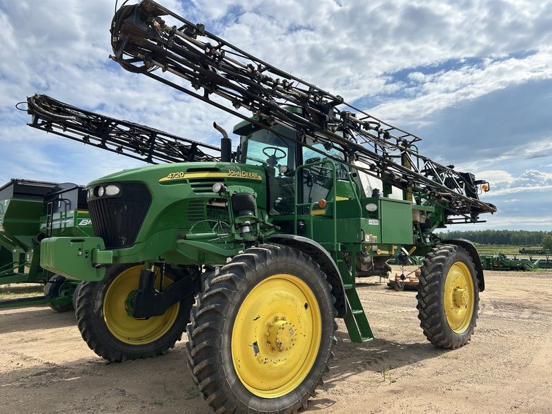 Used 2006 JOHN DEERE 4720 For Sale in Fulton Illinois