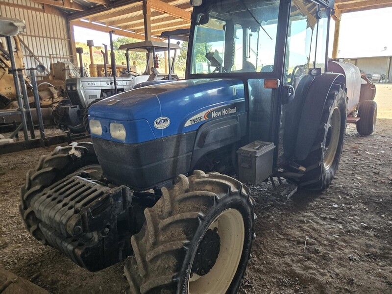Used 2007 NEW HOLLAND TN85FA For Sale in Windsor California