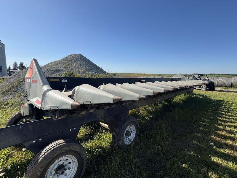 Used 2008 GLEANER 3000 For Sale in Irwin Iowa