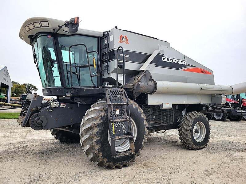 Used 2008 GLEANER R65 For Sale in Jeffersonville Ohio