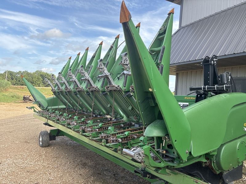 Used 2008 JOHN DEERE 608C STALKMASTER For Sale in Mount Vernon Iowa