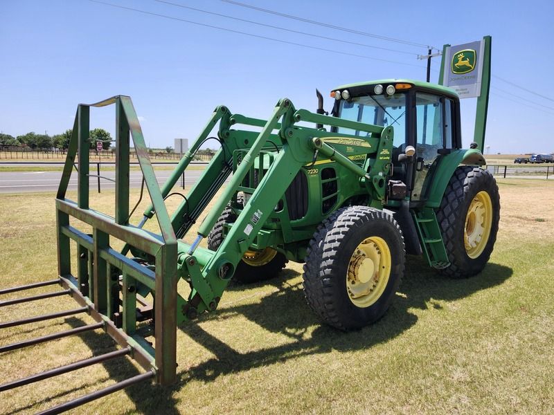 Used 2008 JOHN DEERE 7230 PREMIUM For Sale in Childress Texas