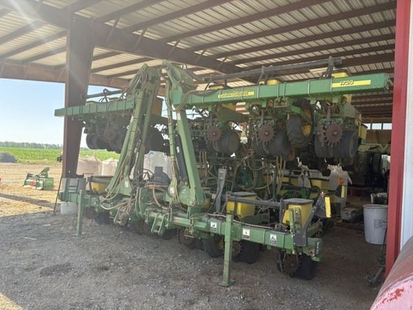 2010 JOHN DEERE 1720 For Sale