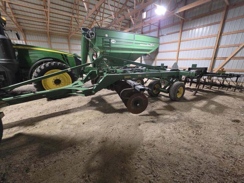 2010 JOHN DEERE 512 For Sale