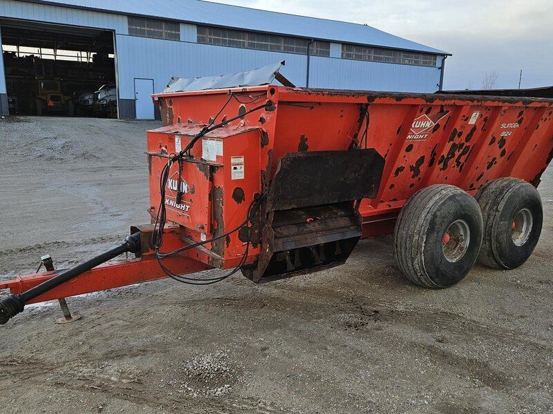 Used 2010 KUHN KNIGHT 8124 For Sale in Waldo Wisconsin