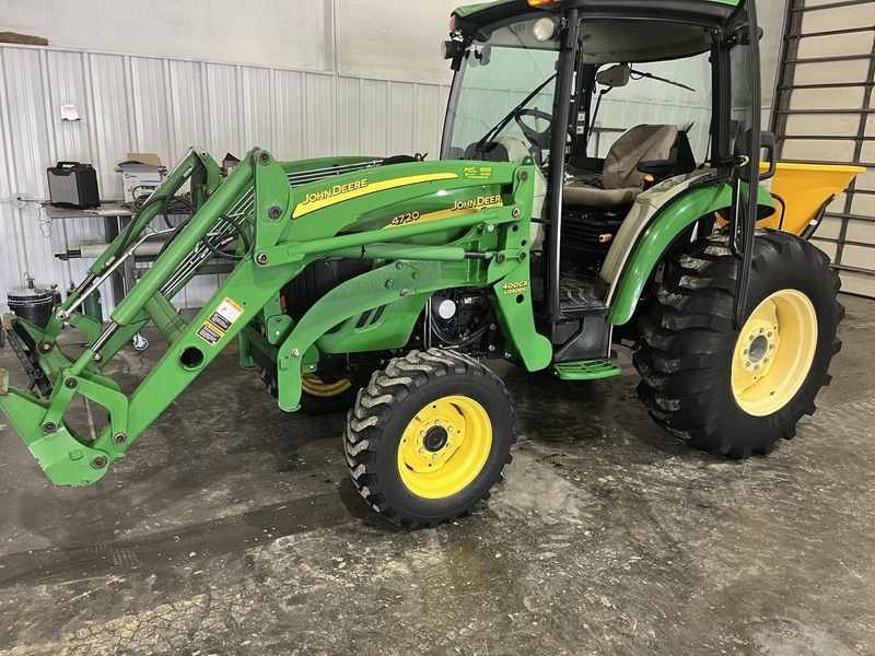 Used 2011 JOHN DEERE 4720 For Sale in Atchison Kansas