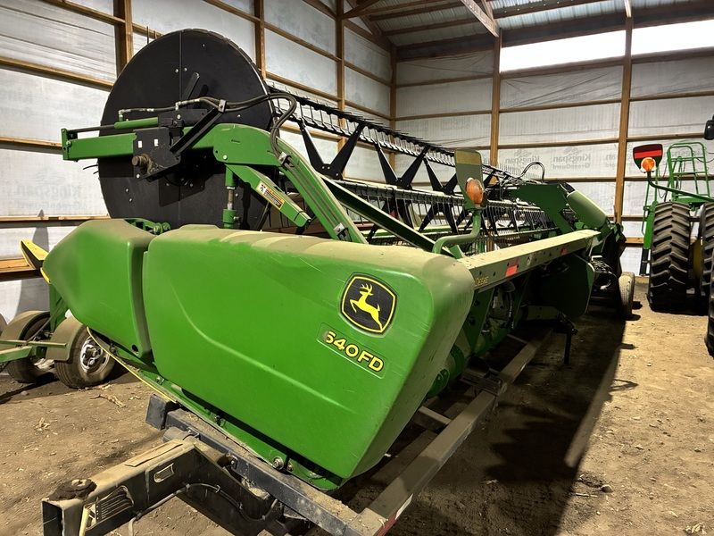 Used 2011 JOHN DEERE 640FD For Sale in Sioux Center Iowa