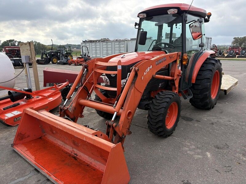 Used 2011 KUBOTA L3940HSTC For Sale in Baldwin Wisconsin