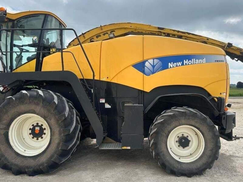 Used 2011 NEW HOLLAND FR9060 For Sale in Potter Wisconsin