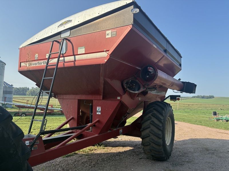 Used 2011 UNVERFERTH 7250 For Sale in Hartington Nebraska