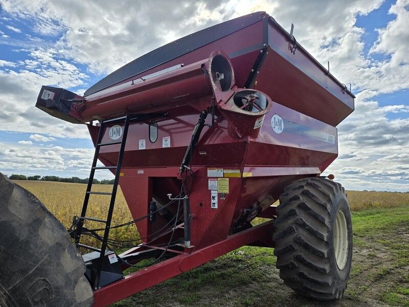 Used 2012 J&M 620 For Sale in Dodgeville Wisconsin