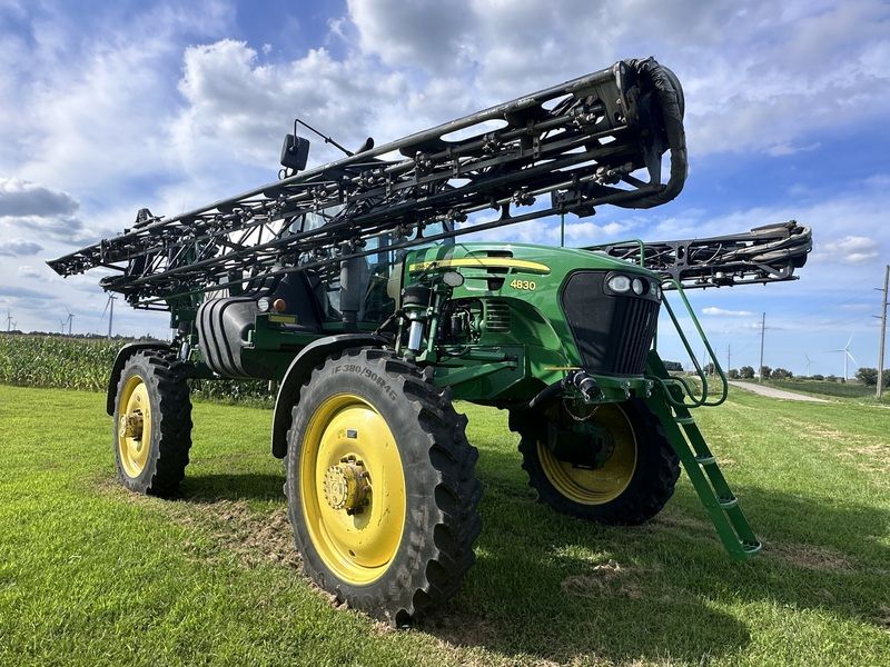 Used 2012 JOHN DEERE 4830 For Sale in Fowler Indiana