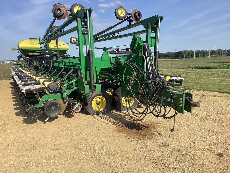 Used 2012 JOHN DEERE DB90 For Sale in Dixon Illinois