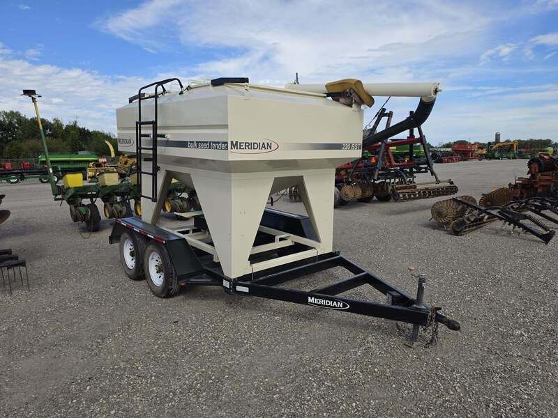 Used 2012 MERIDIAN 220BST For Sale in Clinton Missouri