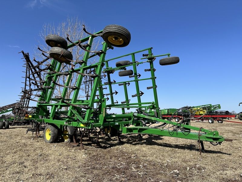 2013 JOHN DEERE 2210 For Sale