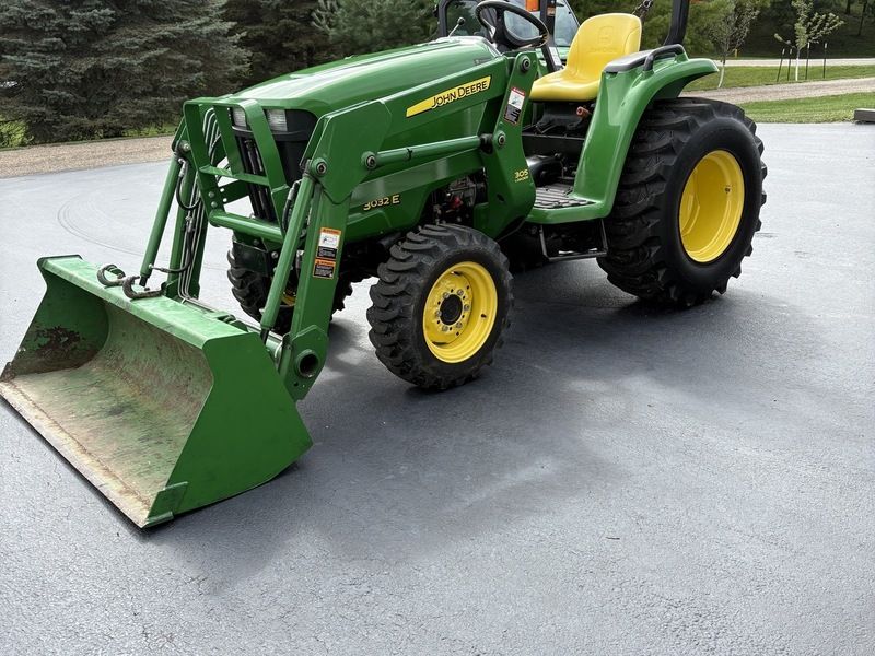 2013 JOHN DEERE 3032E For Sale