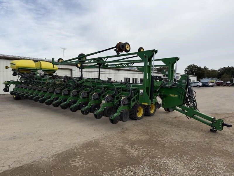 Used 2013 JOHN DEERE DB90 For Sale in Glencoe Minnesota